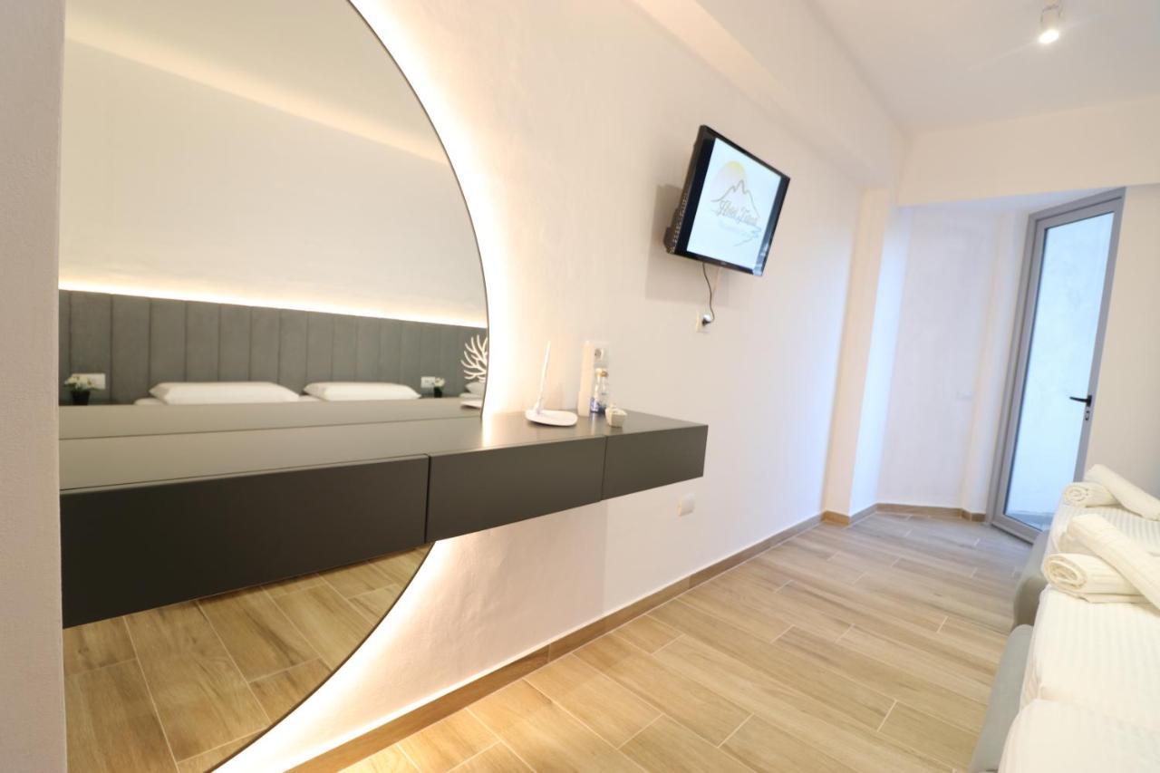 Hotel Tatzati 2 Σαράντα Εξωτερικό φωτογραφία