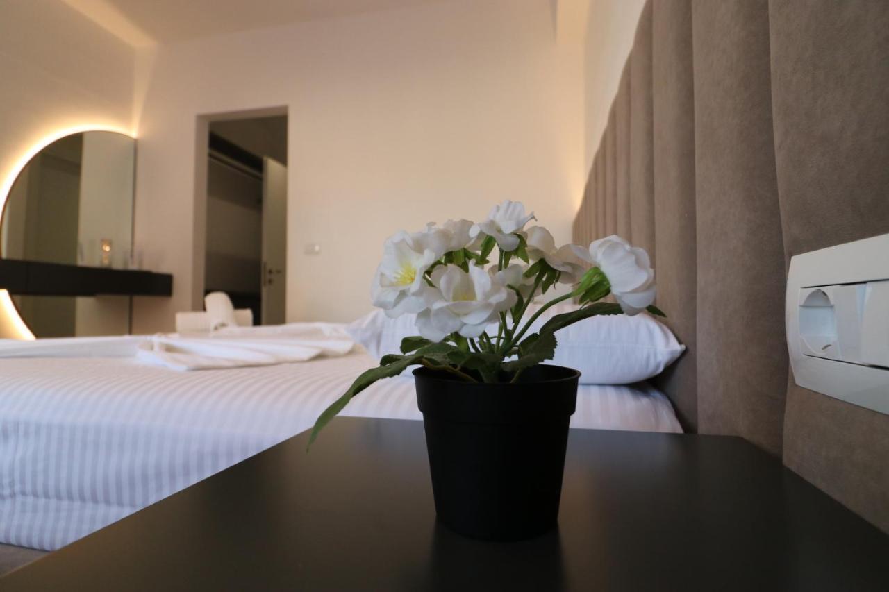 Hotel Tatzati 2 Σαράντα Εξωτερικό φωτογραφία